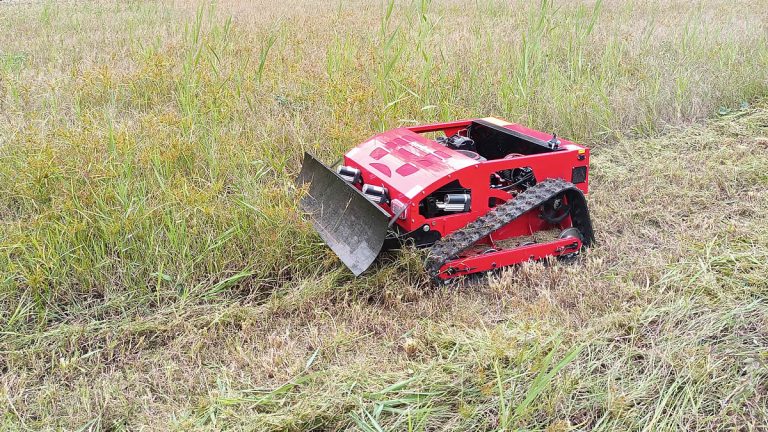 China nggawe robot pemotong rumput rega murah kanggo didol, mesin pemotong remot kontrol paling apik ing China kanthi trek