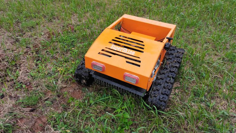 कृषि रोबोट पेट्रोल समायोज्य काटन उचाइ 10-150mm घाँस कटर रिमोट नियन्त्रण
