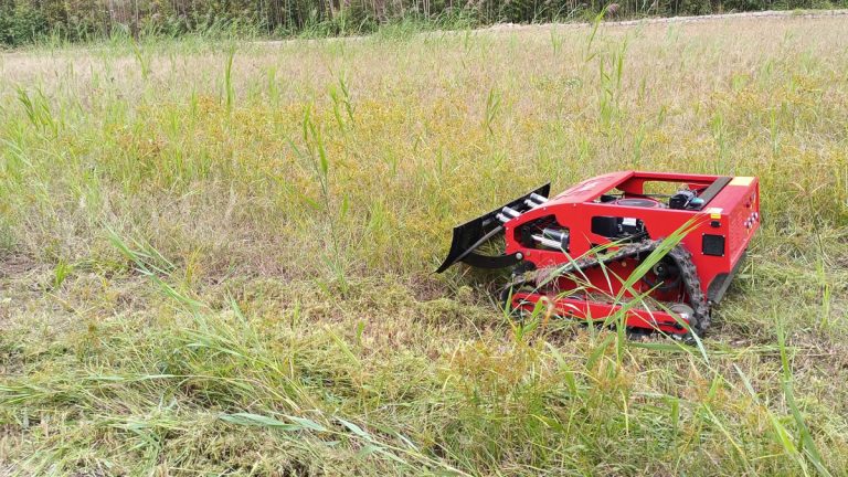 ハイブリッド調整可能な刈高 10-150mm 自動充電式バックアップバッテリー ラジコン草刈機