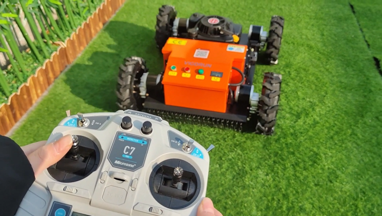 User guide video on Wireless Radio Control Mowing Robot (VTW550-90 With Pull Start)