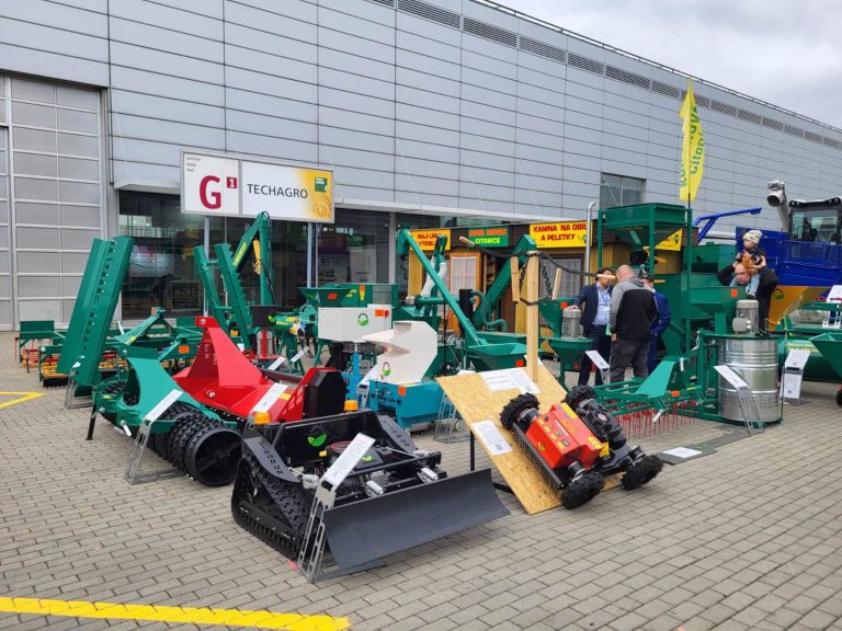European Distributor Attends Local Agricultural Machinery Exhibition