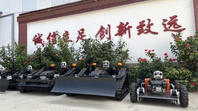 factory direct sales low wholesale price China slope remotely controlled tracked brush mower