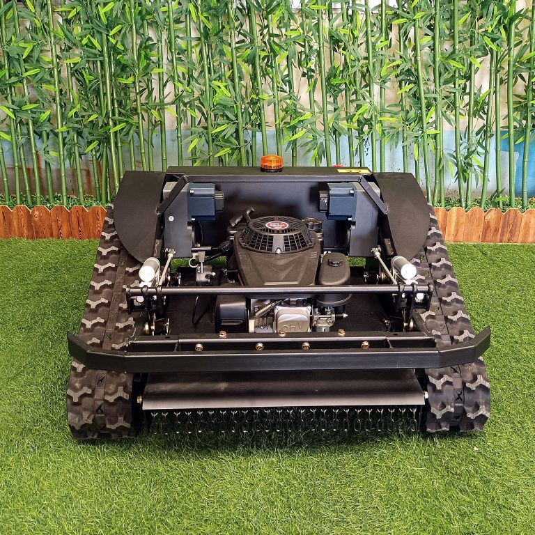 wireless radio control caterpillar grass cutting machine made by Vigorun Tech, Vigorun wireless caterpillar grass cutter for sale